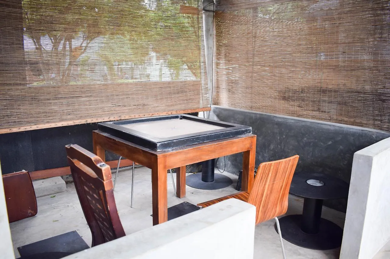 Yoho Adnives Road Hotel Negombo Sri Lanca