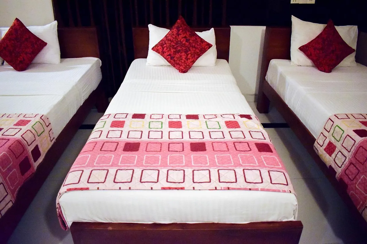 Yoho Adnives Road Hotel Negombo 3*,  Sri Lanca